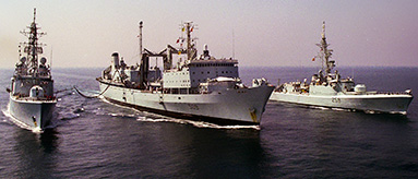 Canadian warships conduct replenishment at sea