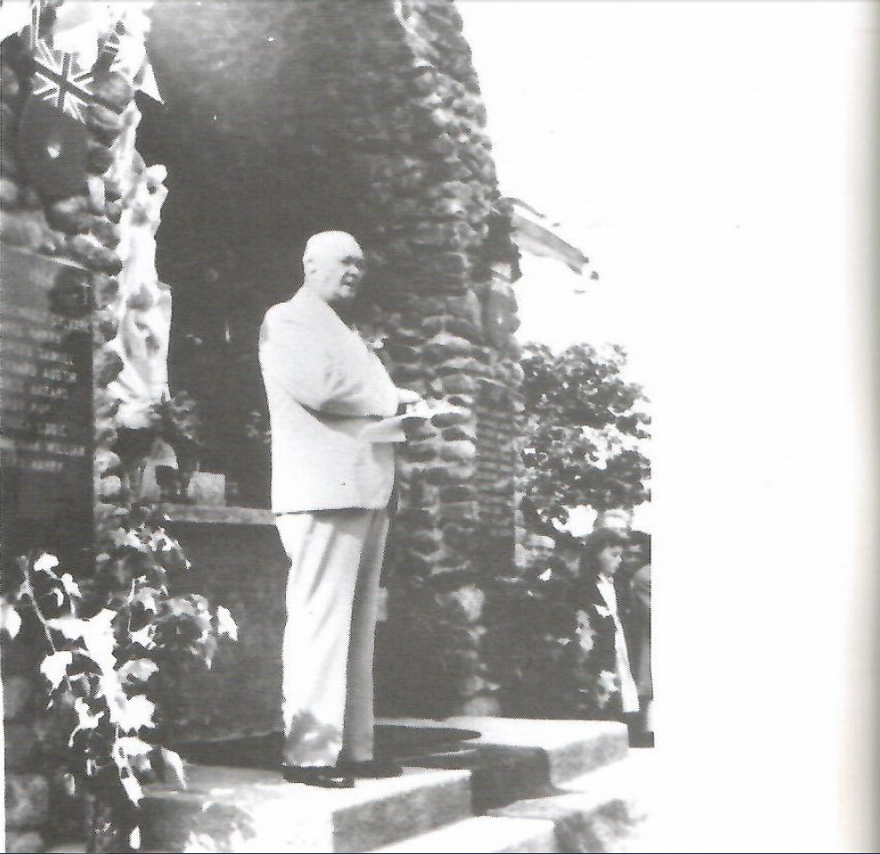 Inauguration du monument commémoratif, Lieutenant-Governor Joseph A. Bernard. Le 6 octobre 1947.