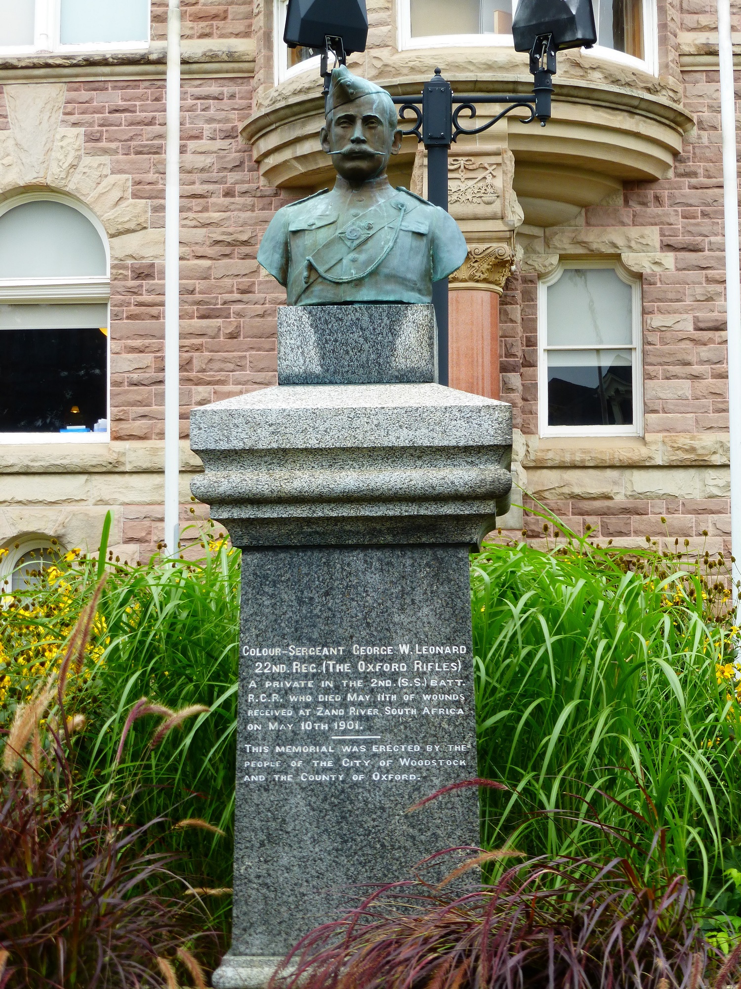 Monument commémoratif Leonard et Davidson