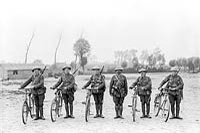 Cyclistes – 2e Bataillon de la Force expéditionnaire canadienne.