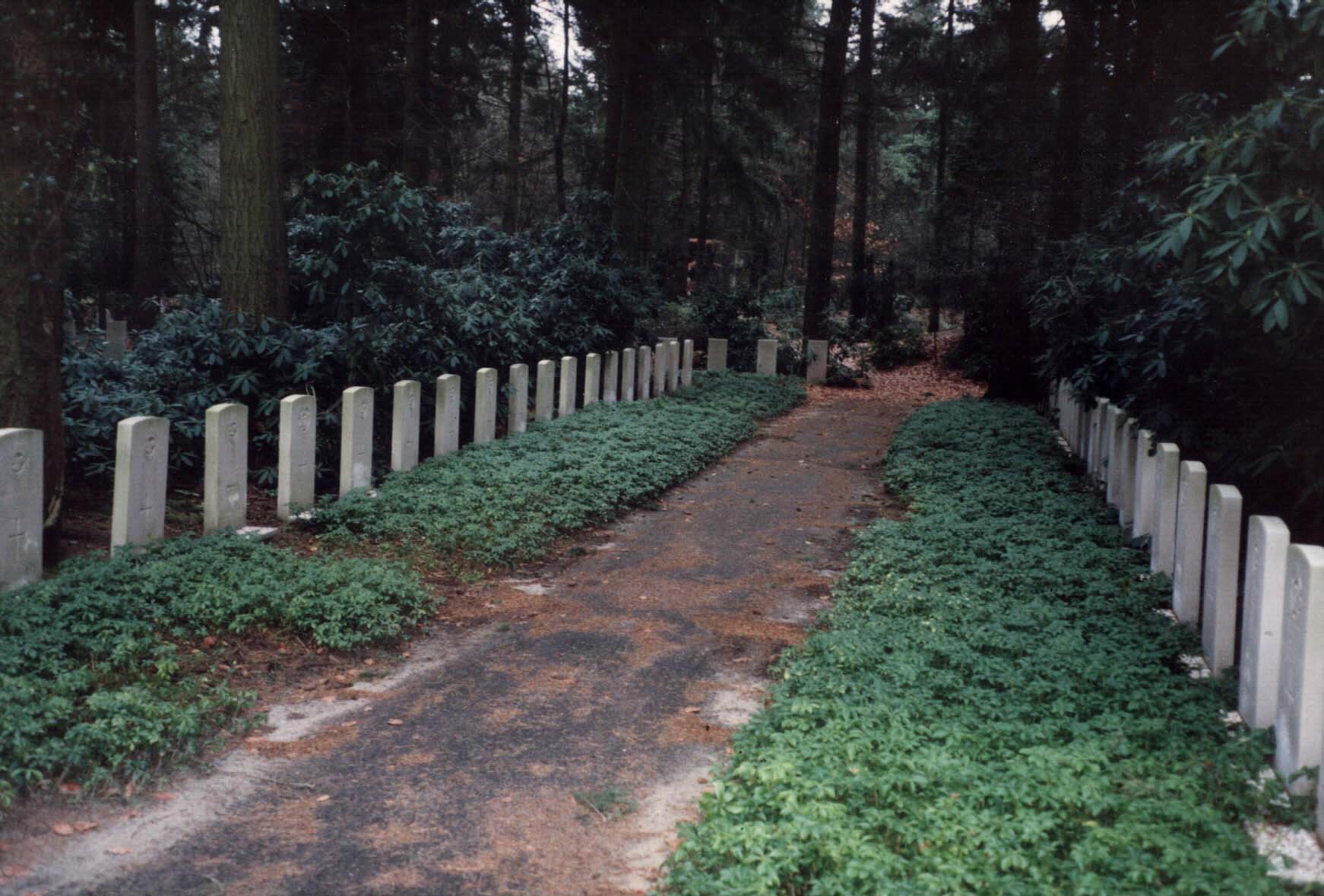 Amersfoort (Oud Leusden) General Cemetery, Netherlands