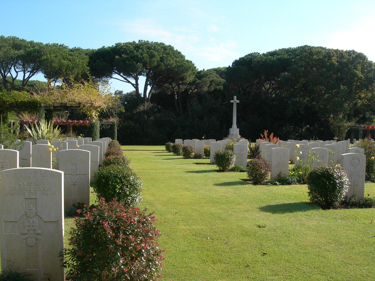 Beach Head War Cemetery, Italy