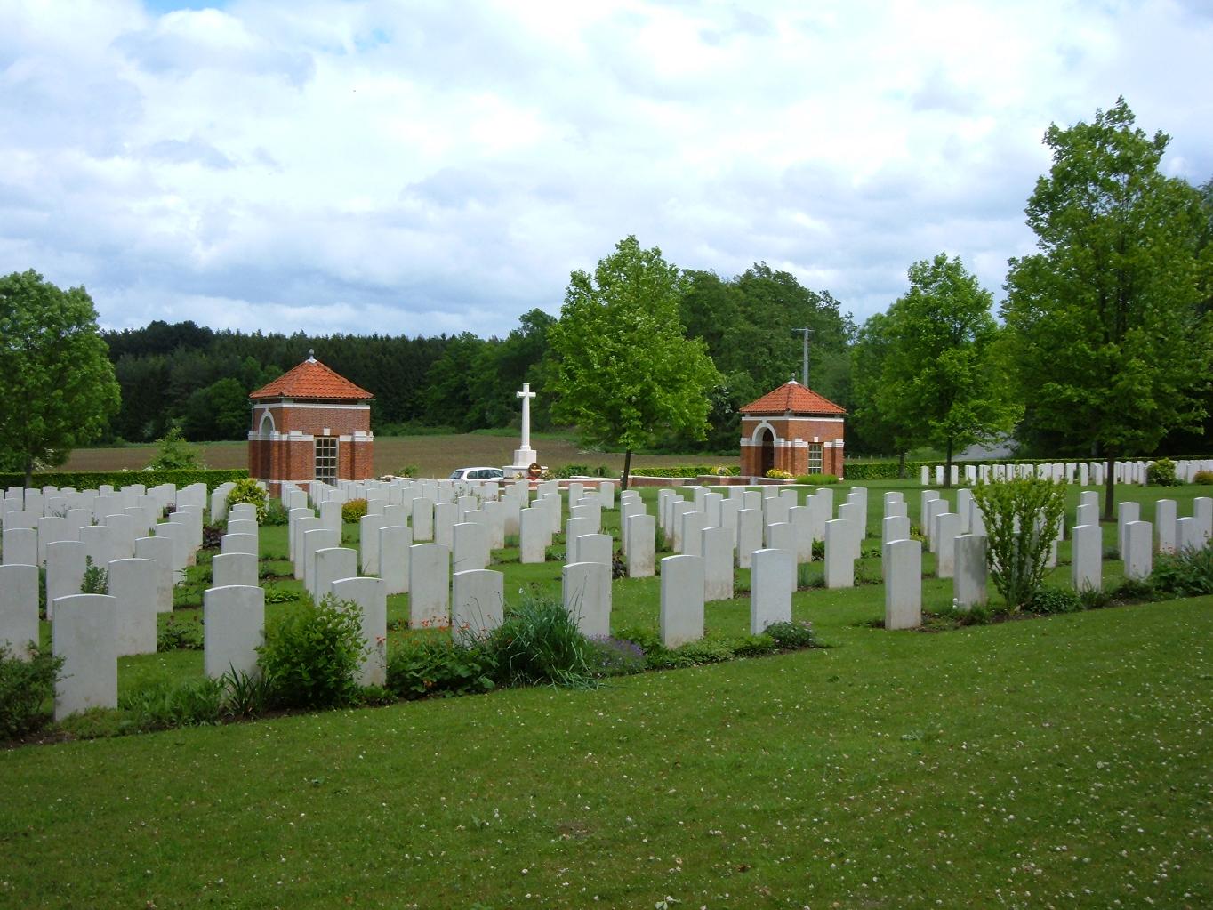 Cimetière militaire de Hotton, Belgique