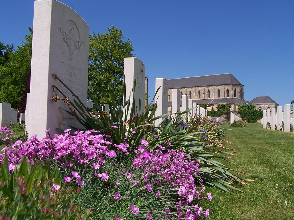 Cimetière de guerre de Ranville, France