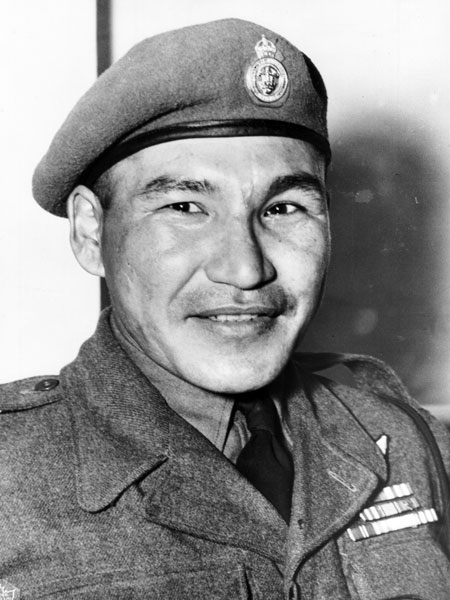 Tommy Prince pendant la guerre de Corée. 