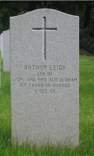 Headstone of Arthur Leigh Oldham