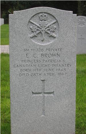 Pierre tombale de E. C. Brown
