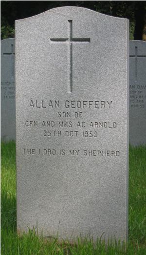 Pierre tombale de Allan Geoffery Arnold