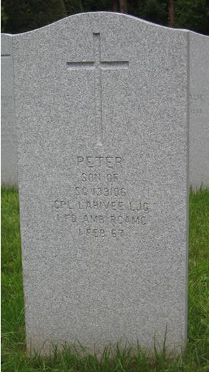 Pierre tombale de Peter Larivee