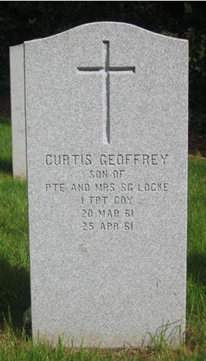 Pierre tombale de Curtis Geoffrey Locke
