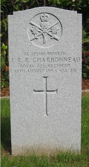 Pierre tombale de J. R. R. Charbonneau