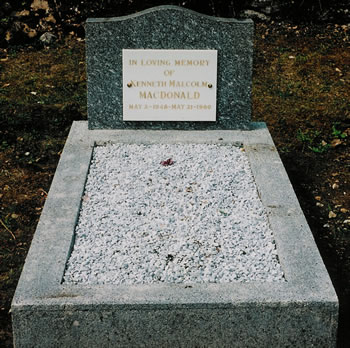 Pierre tombale de Kenneth Malcolm MacDonald