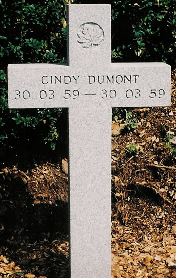 Pierre tombale de Cindy Dumont