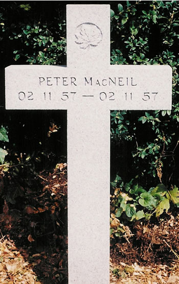 Pierre tombale de Peter MacNeil