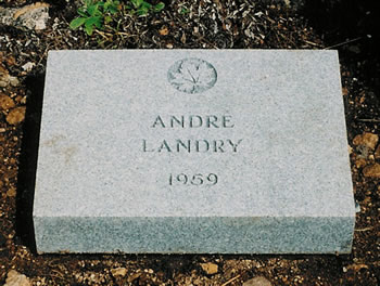 Pierre tombale de Joseph André Francis Landry