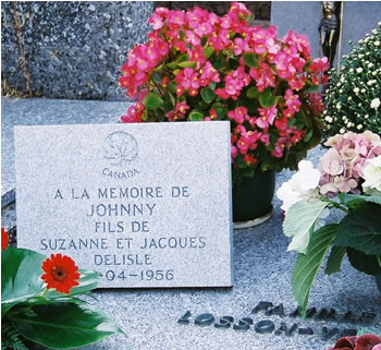 Headstone of Johnny André Fernand Delisle