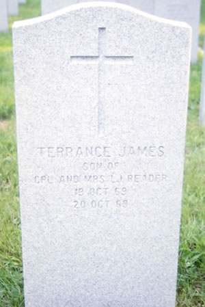 Pierre tombale de Terrance James Reader