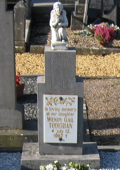Headstone of Wendy Gail Toderian