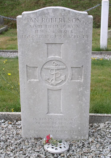 Headstone of Ian Robertson