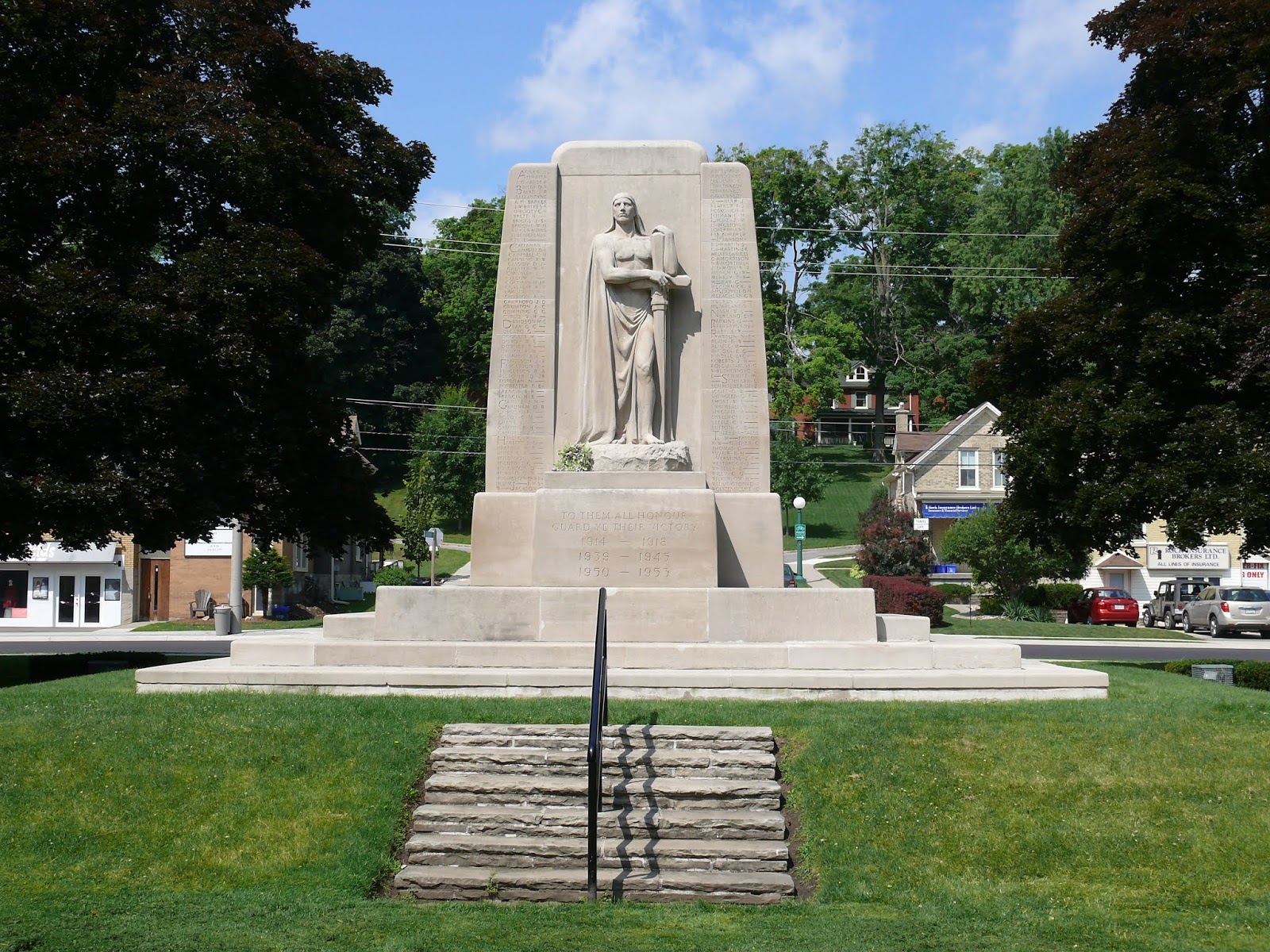 Monument (right)