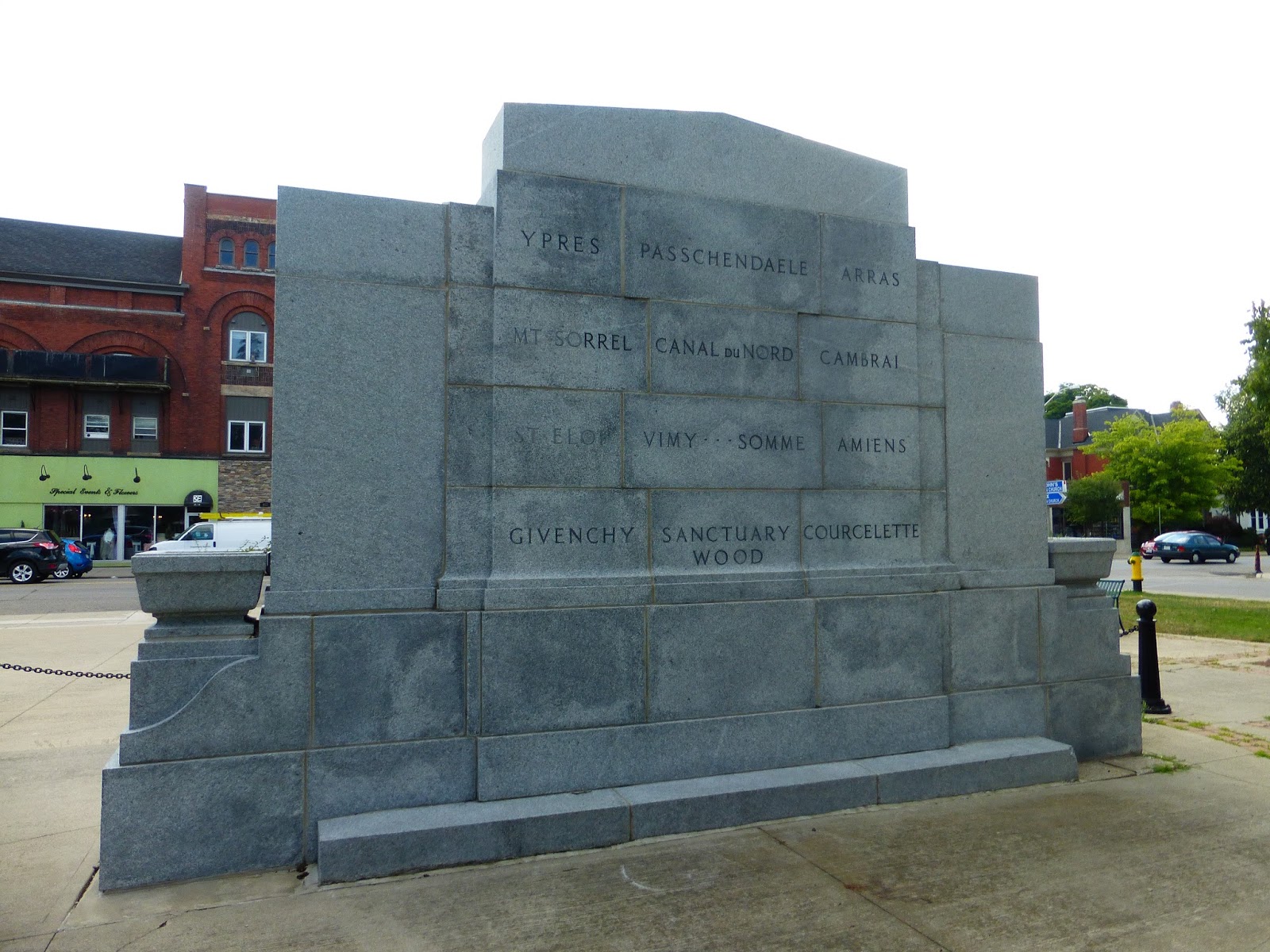 Monument (rear)