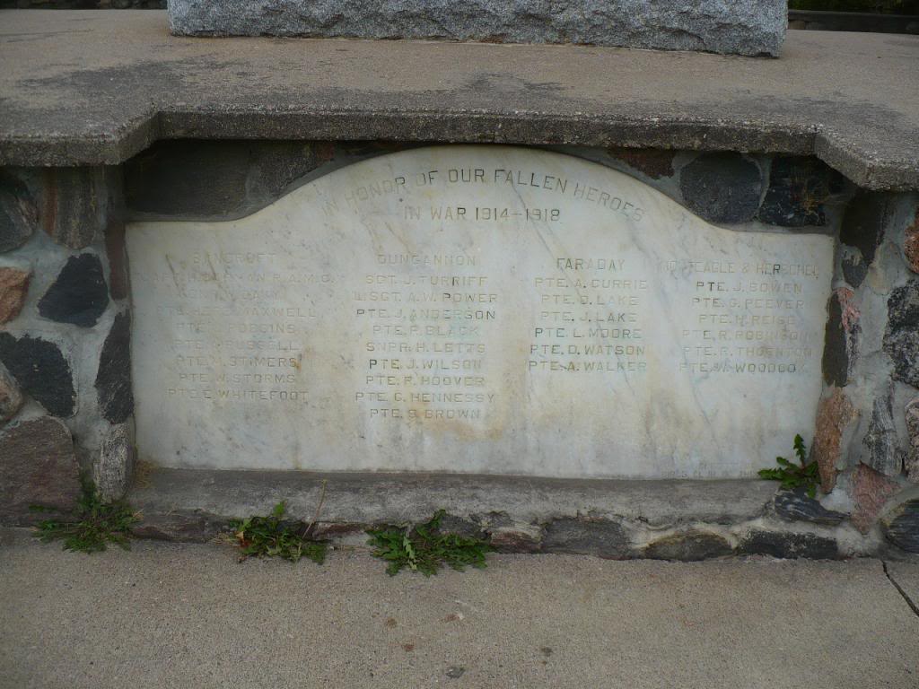 inscription (base)