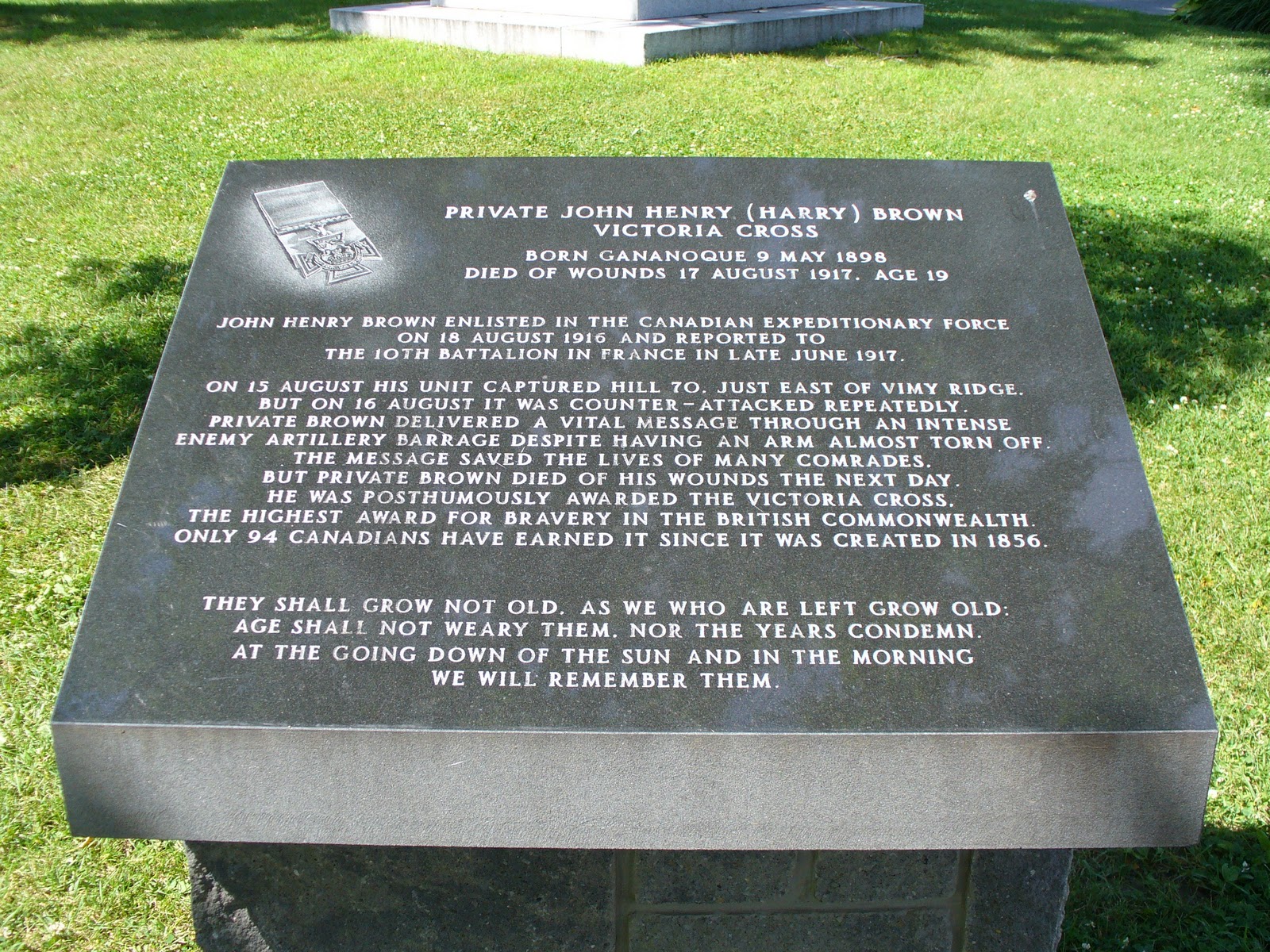 Monument commémorative du soldat Harry Brown, VC