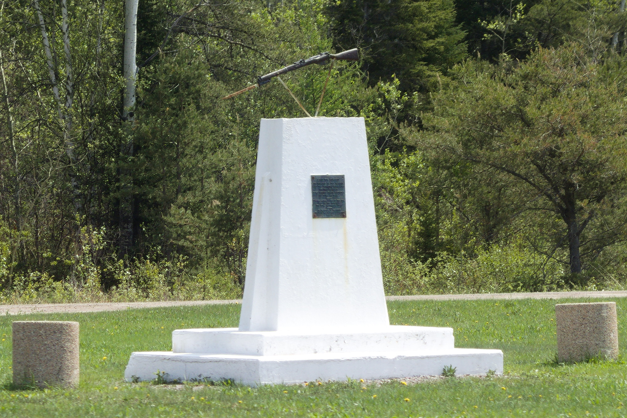 Beardmore Cenotaph National Inventory of Canadian Military Memorials