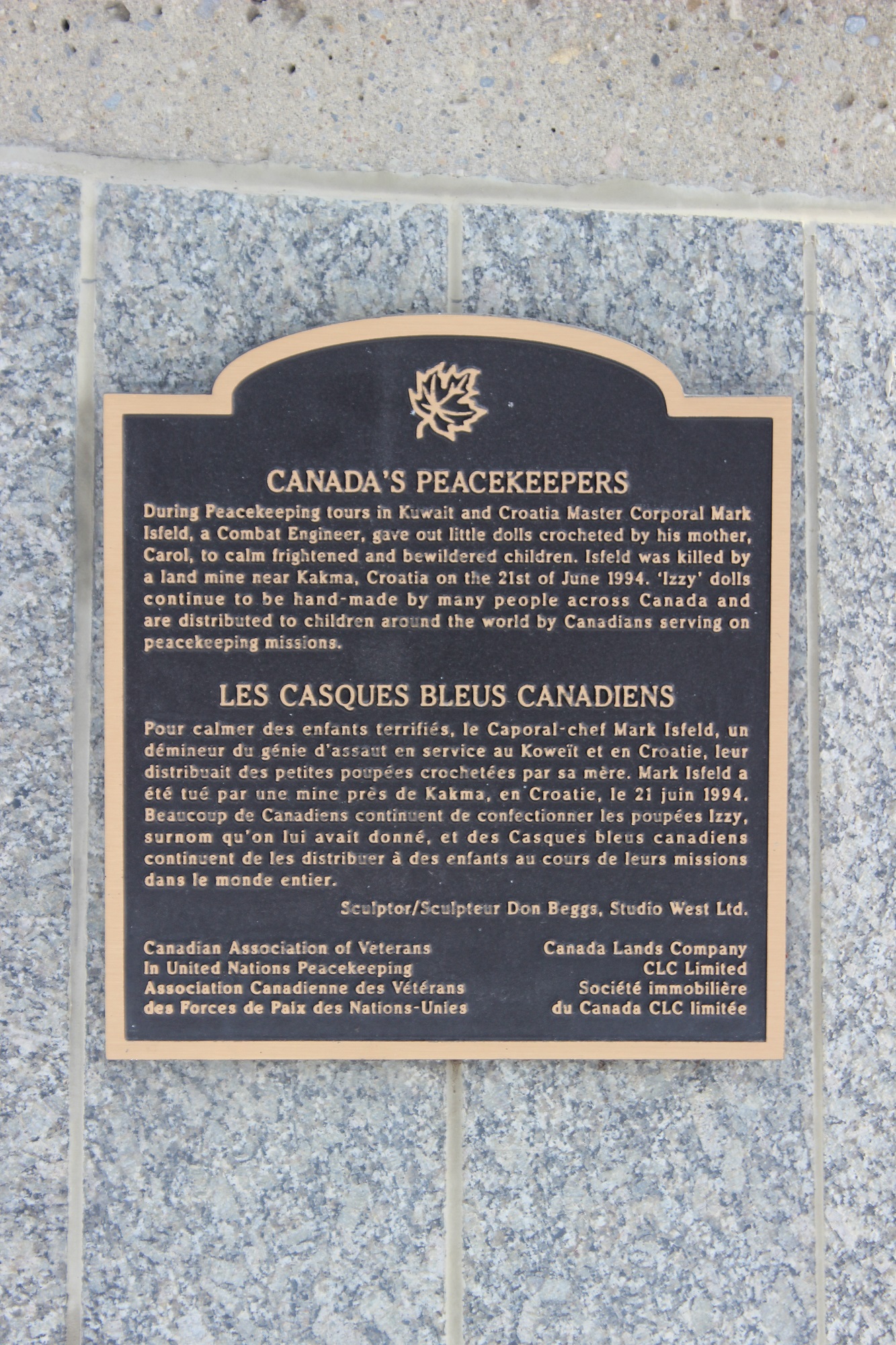 Plaque des Casques bleus canadiens.