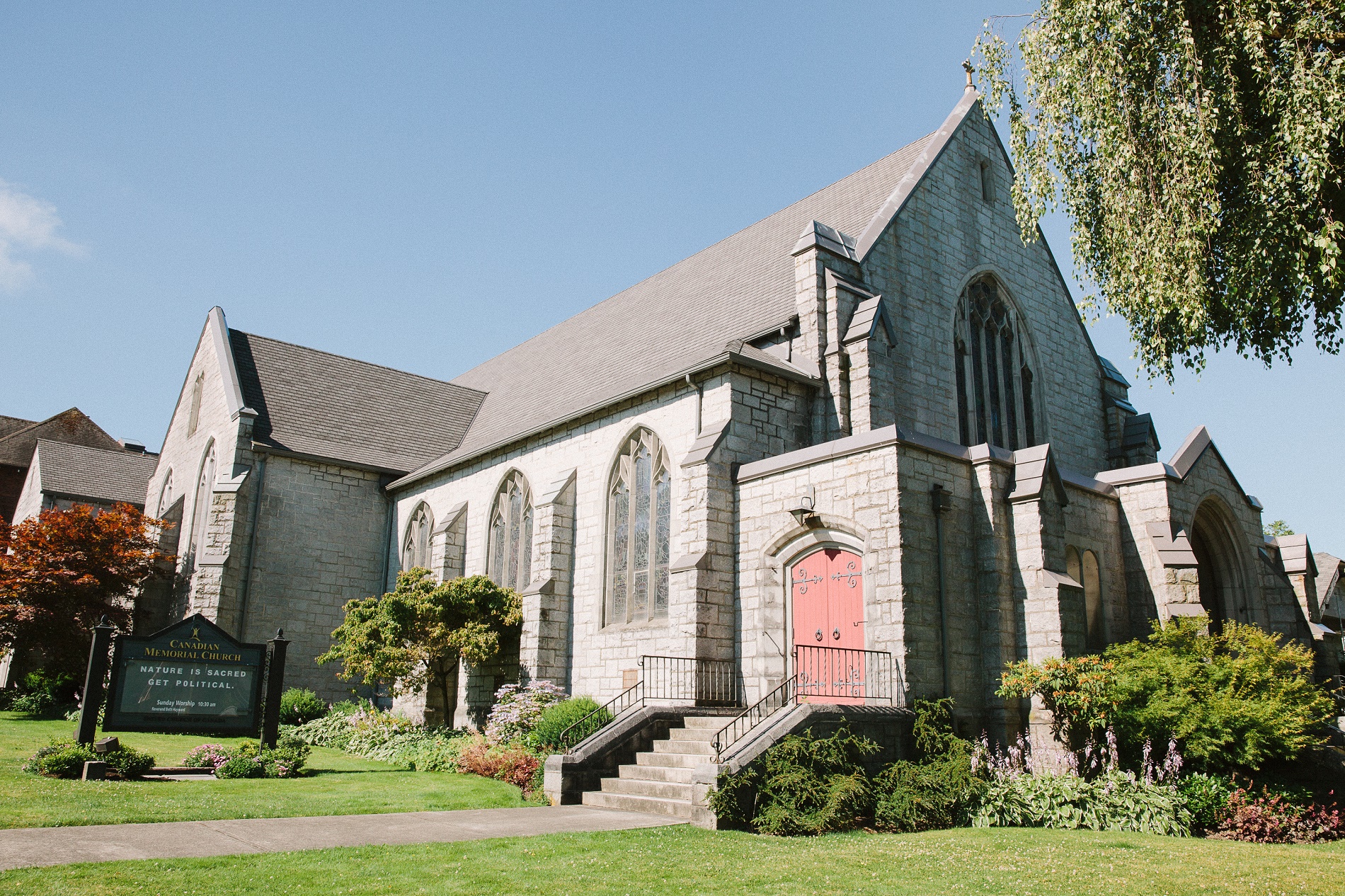 Église Canadian Memorial