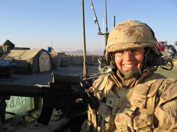 Hélène en Afghanistan, dans un convoi en direction de Spin Boldak.