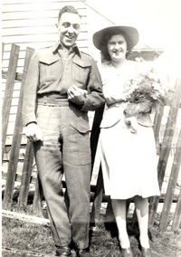 James R. Joyce et son épouse 