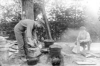 Cuisiner derrière les lignes, 8e Bataillon d'infanterie, Mai 1916.