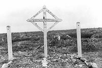Pierre tombale du soldat Brebner, 43e Bataillon, crête de Vimy, Juillet 1918.