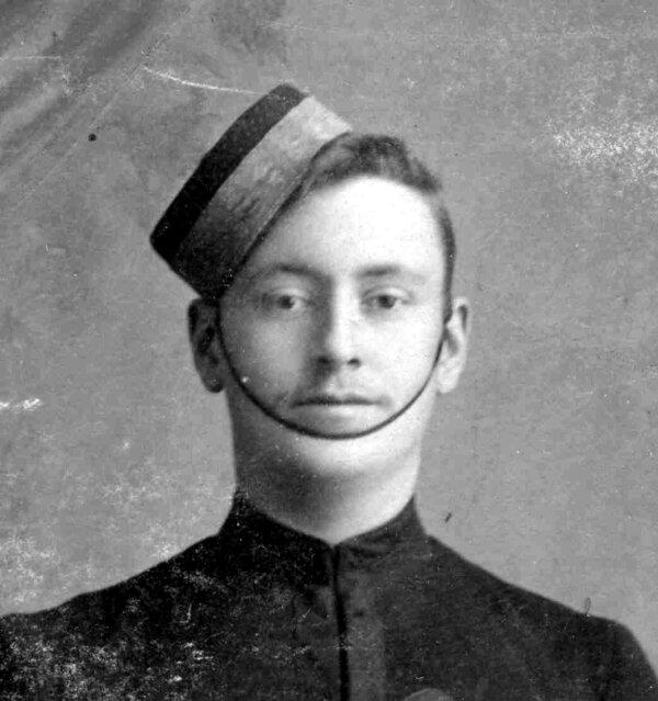 Photo of Lepold Inglis