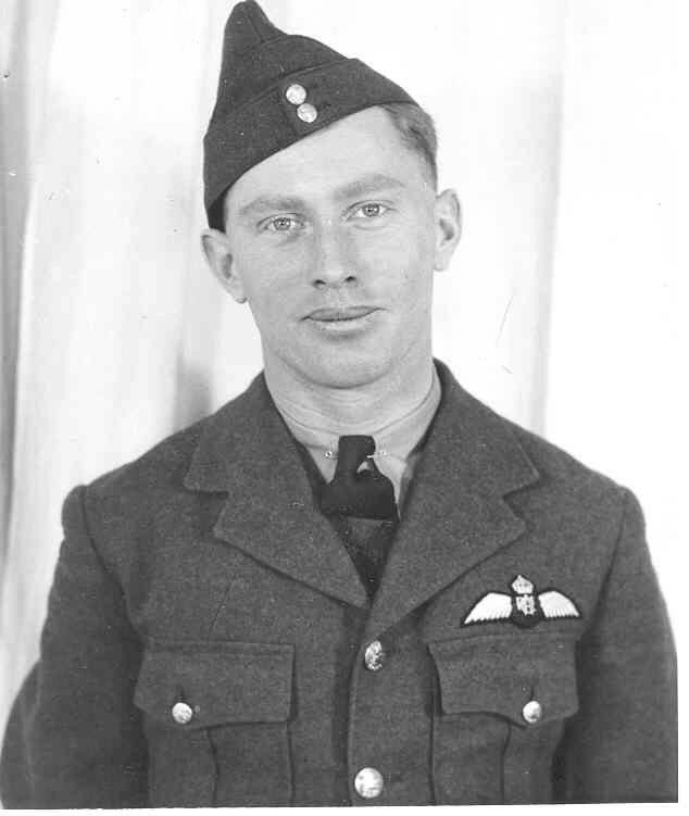 Photo of Donald Ross Robertson
