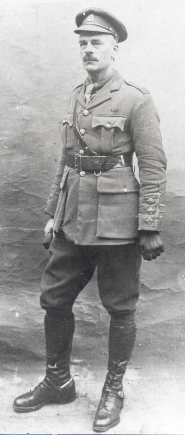 Photo of Oliver Travers