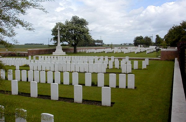 Potijze Chateau Lawn Cemetery