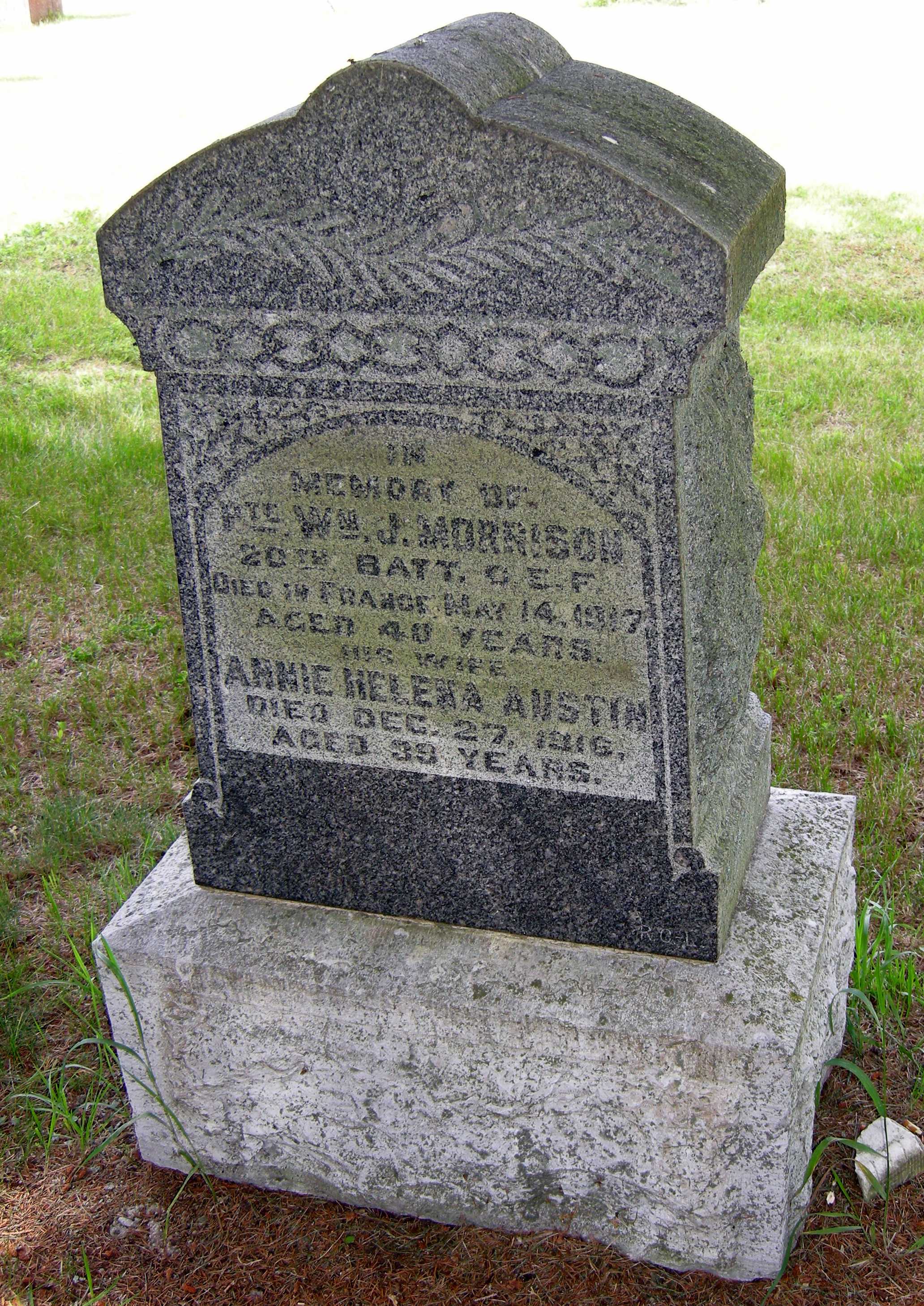 Family gravemarker