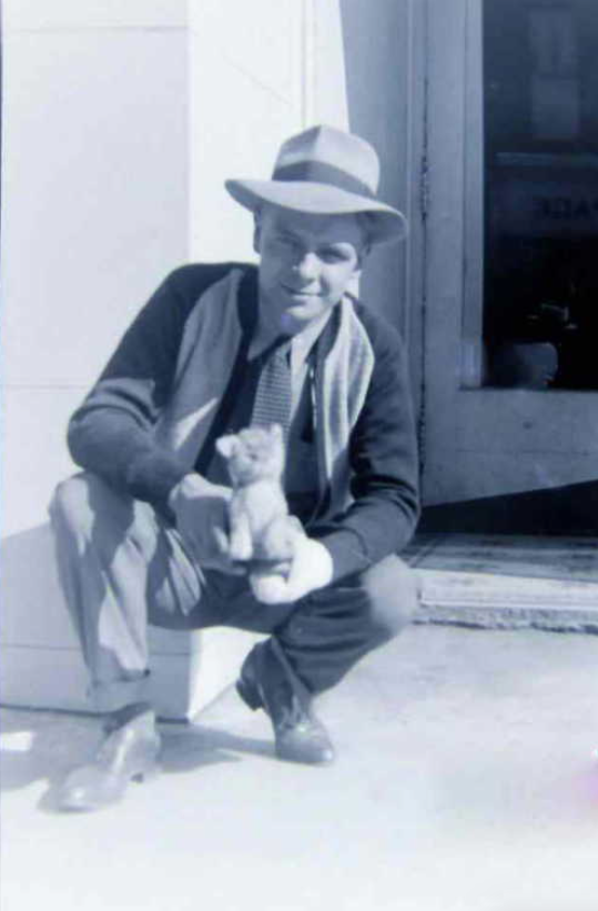 Photo of FRANK HARVEY WILLETT