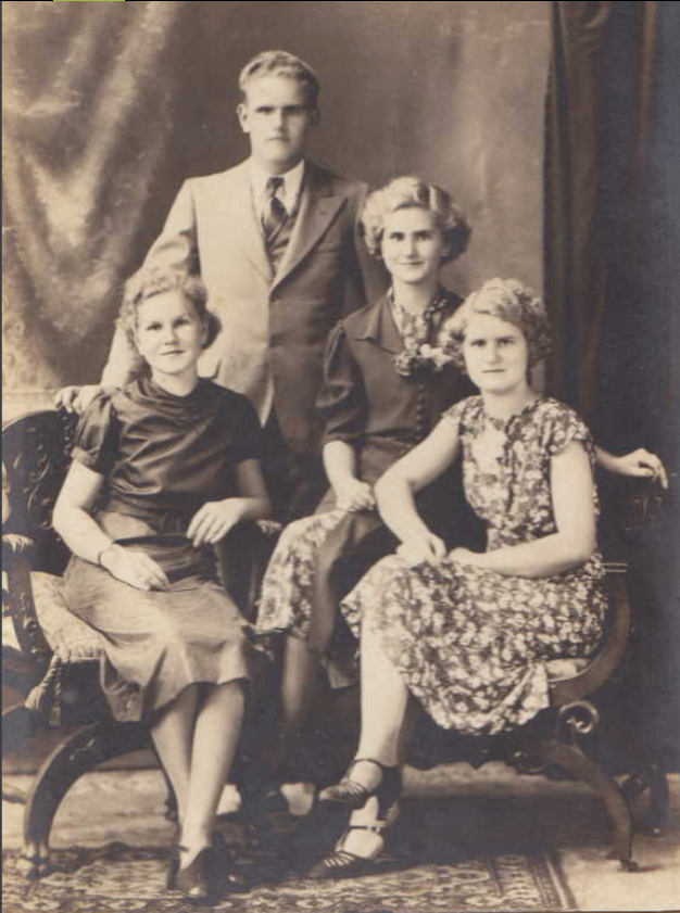 Photo of JOHN THOMPSON HUNTER