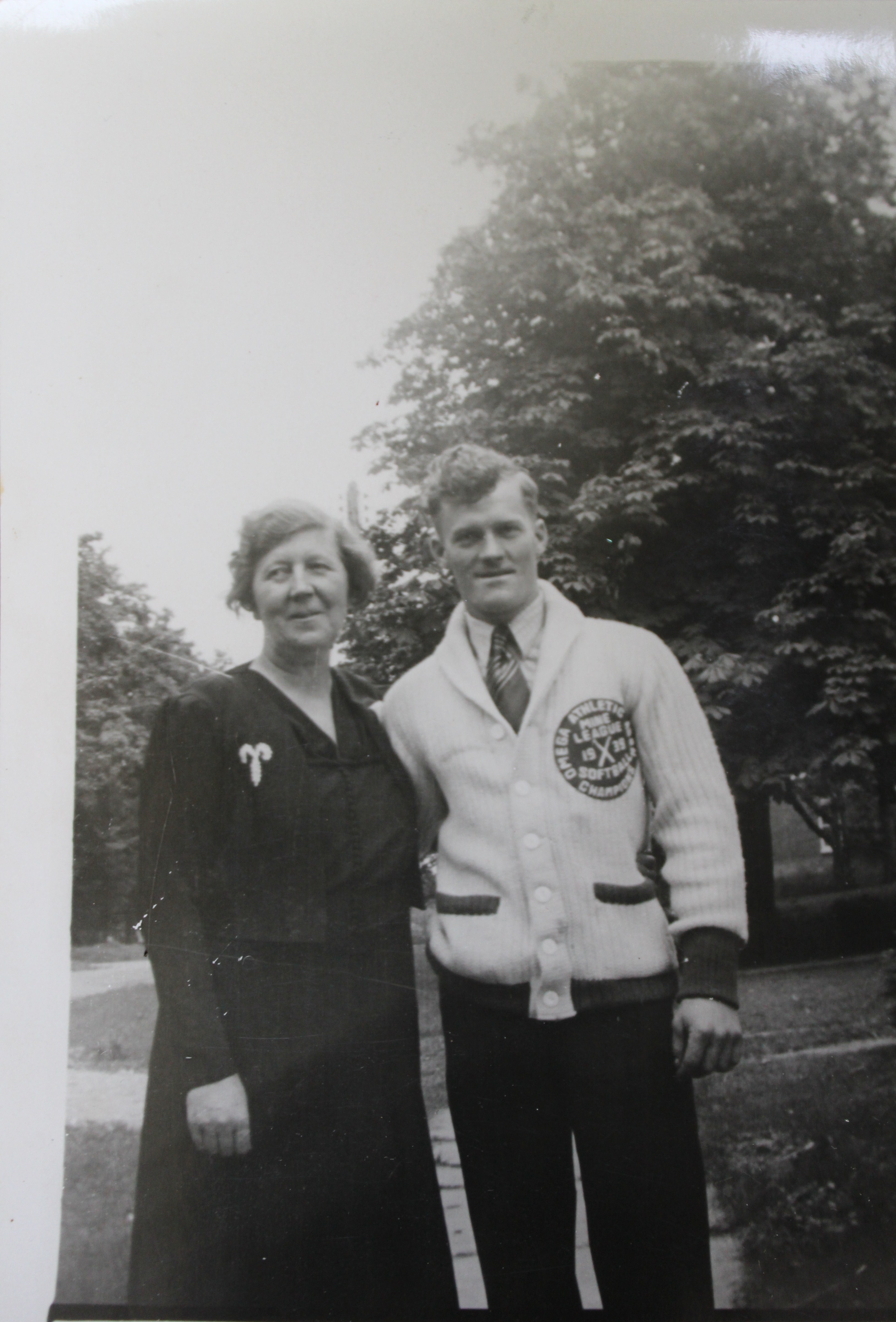 Photo of Viola Pinch and Norval (Casey) Jones