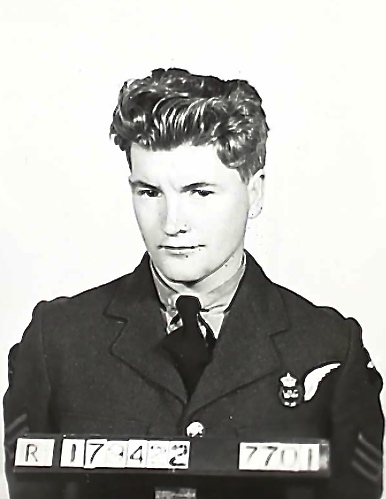 Photo of GORDON WILLIAM LEE