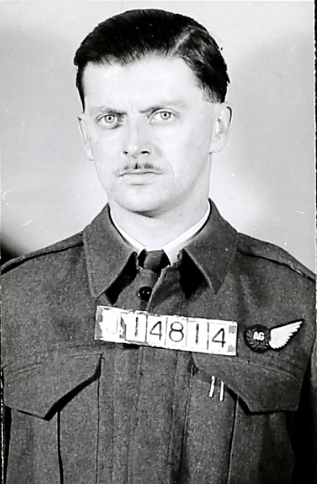 Photo of EARL KITCHENER SEARS