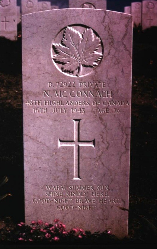 Headstone of Nathaniel McConnach