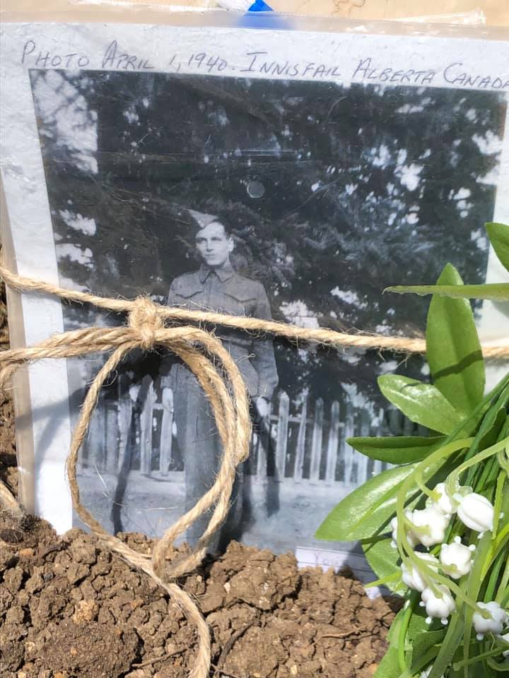 Photo of ELMER HILEMAN