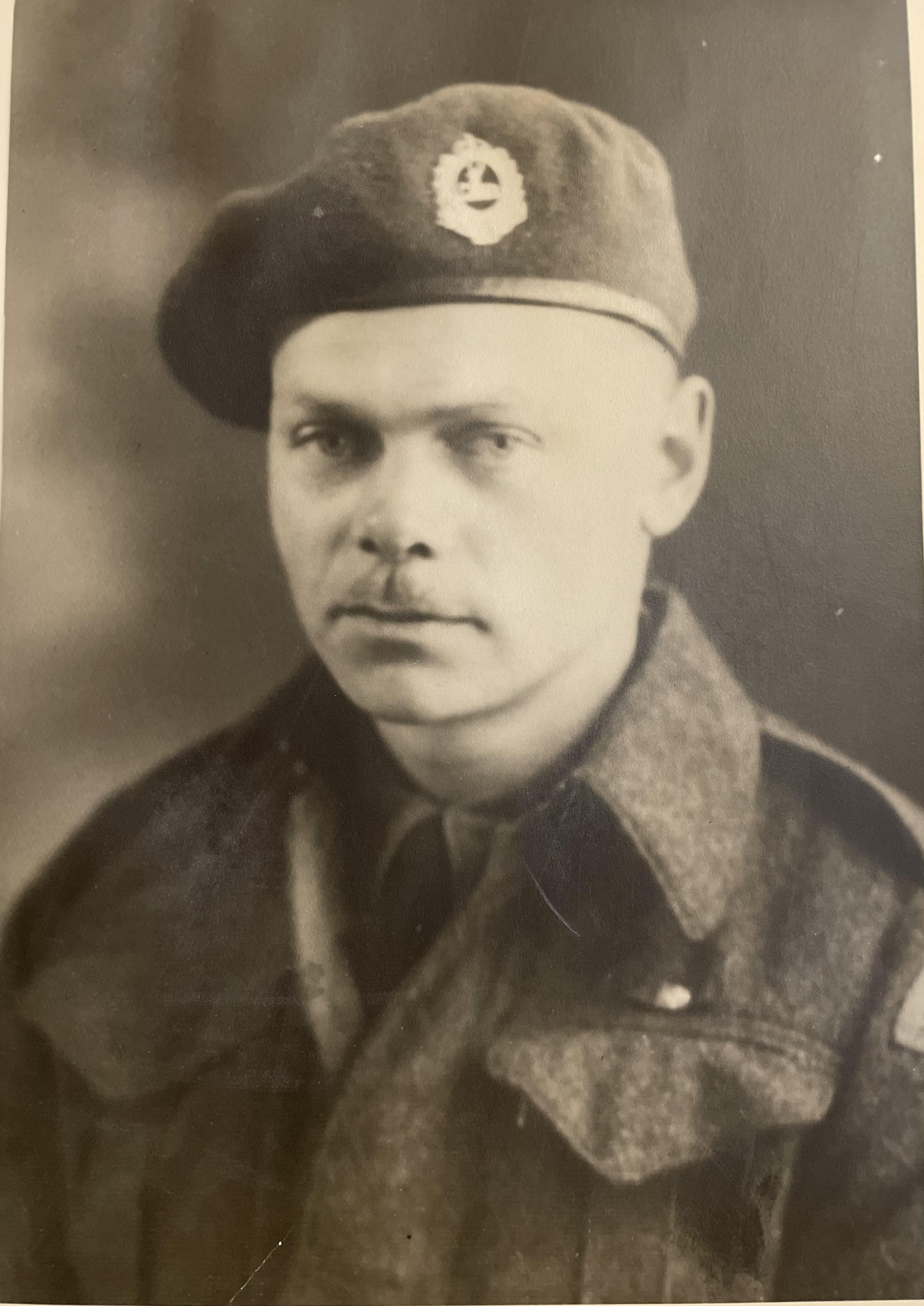 Photo of Sydney Guy Mosher