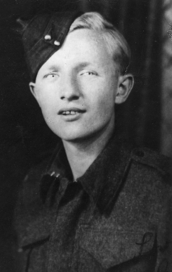 Photo of Robert Ludlow