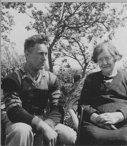 Photo of Jack McDonald and Martha McDonald