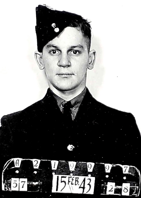 Photo of FRED CARSON HOXFORD